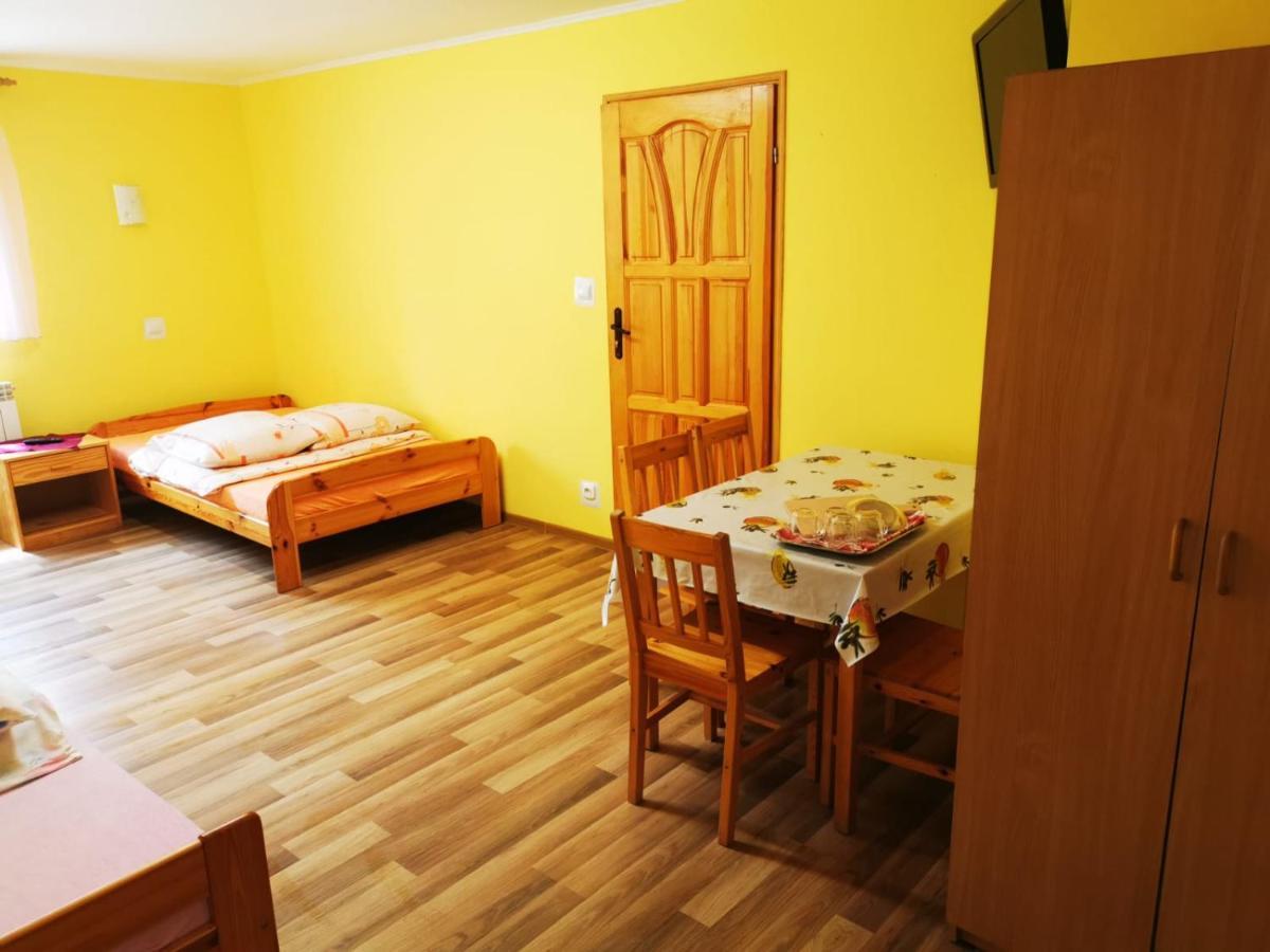 Pokoje Nad Strumykiem W Polanczyku Tel 13- 469 -2257 Polańczyk Exterior foto